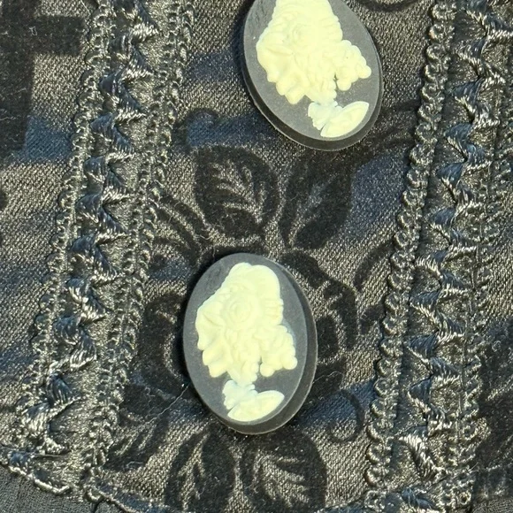 Gothic Skull Black Patterned High-Low Skirt NWT - Picture 2 of 8